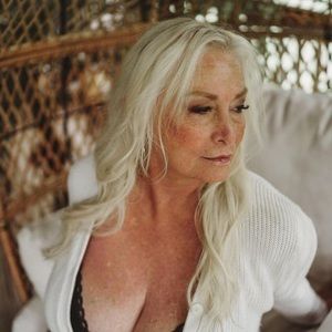 Meet your Posher, Charlotte